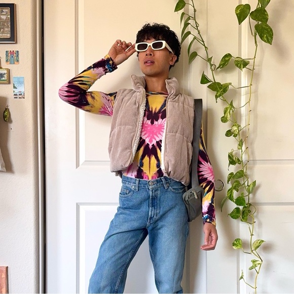 Corduroy Fleece-Lined Zip Up Vest - Picture 3 of 7